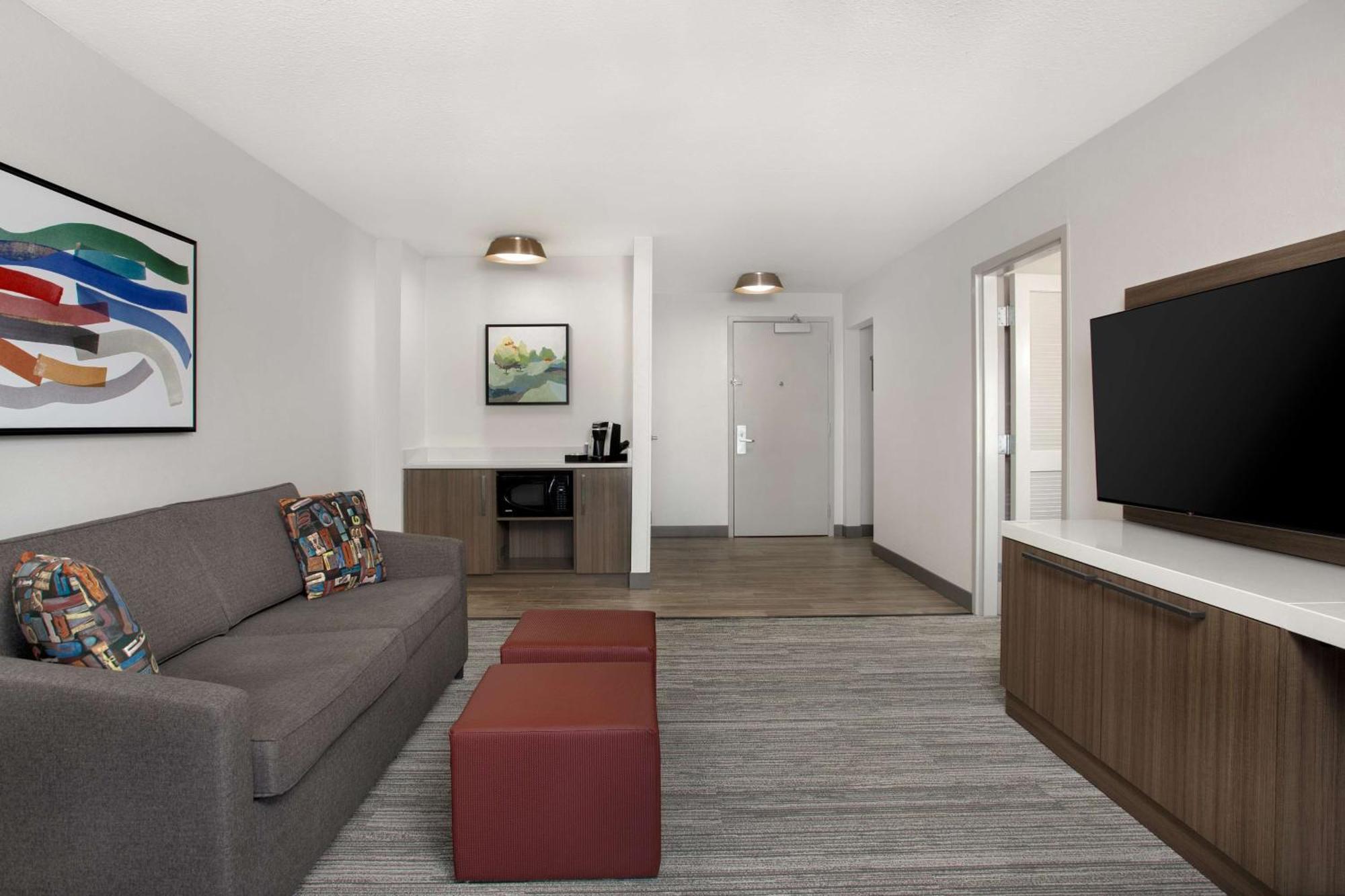 Hilton Garden Inn Omaha West Ngoại thất bức ảnh